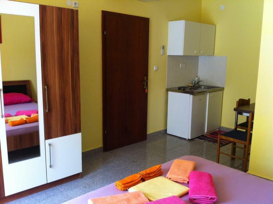 Triglav Studio Apartments 2 Punat Luaran gambar